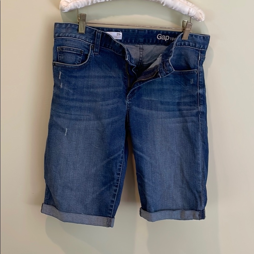 Gap 1969 Skinny Bermuda Shorts w/Rolled Hem 29T